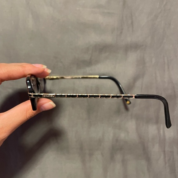 CHANEL Tortoise Chain Link Style Glasses - Picture 3 of 5